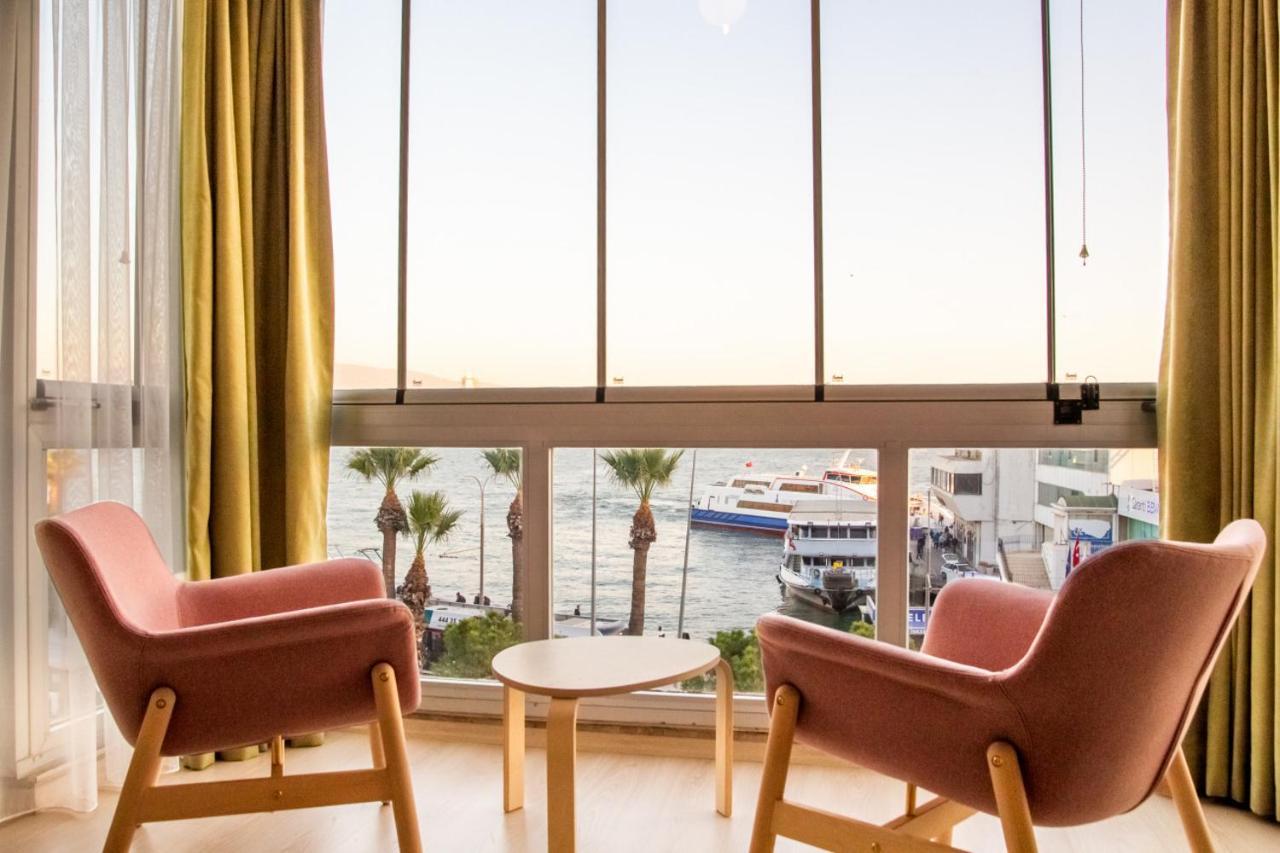 Appartement Flat With Sea View Near Karsiyaka Coast à İzmir Extérieur photo